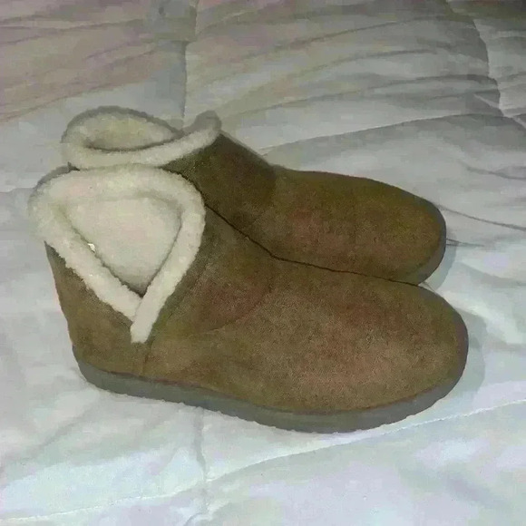 Sherpa boots size 5/6 - Picture 2 of 4